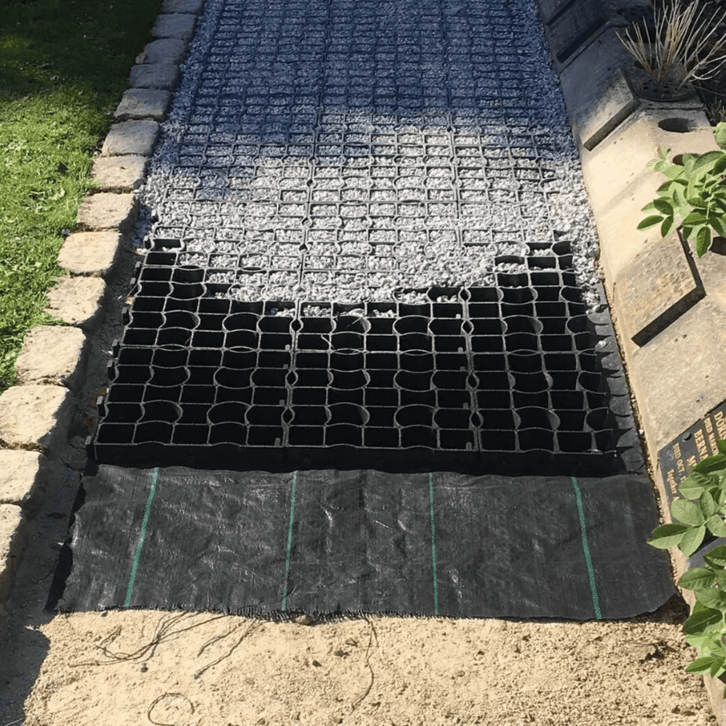Black GTM100 Woven Geotextile Membrane 100gsm