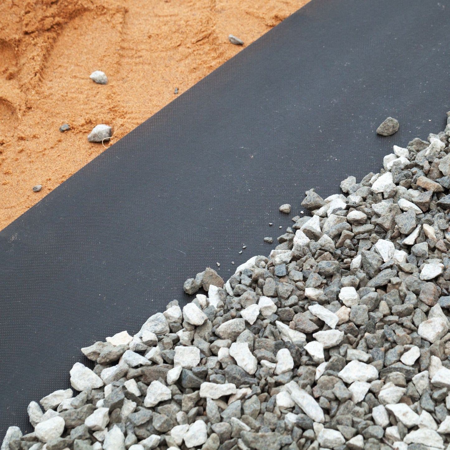 Black G90 Woven Geotextile Membrane Cuts 100gsm